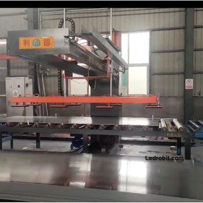 Specjalnie zaprojektowana maszyna do ładowania i rozładunku płyt aluminiowych 300 - 3000 kg machine do ładowania i rozładunku