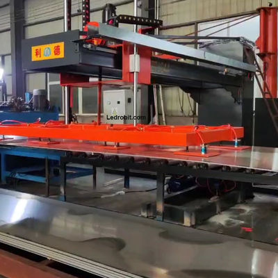 Robot obsługujący płytki aluminiowe Inteligentny przemysłowy robot obsługujący rękę Manipulator Robot wyposażenie